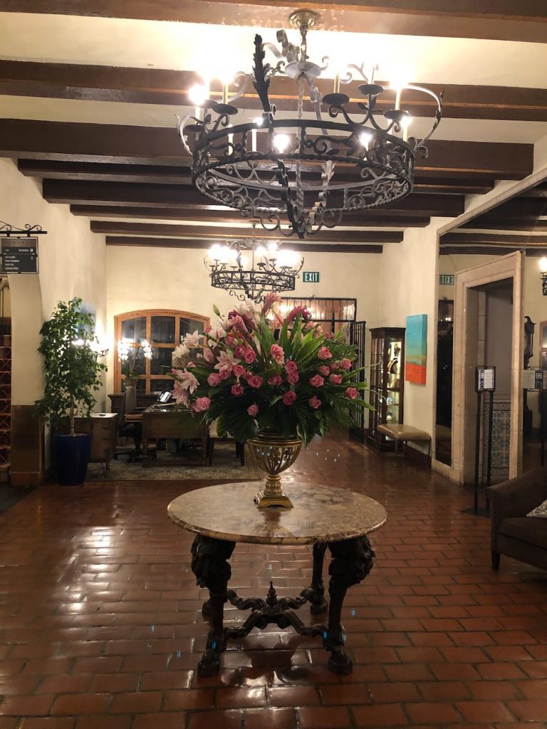 Ten Fabulous Hotel Flower Arrangements From Around The Globe